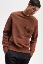 Fred Perry Badge Detail Crew Neck Men’s Sweatshirts Whisky Brown PQJYU7625