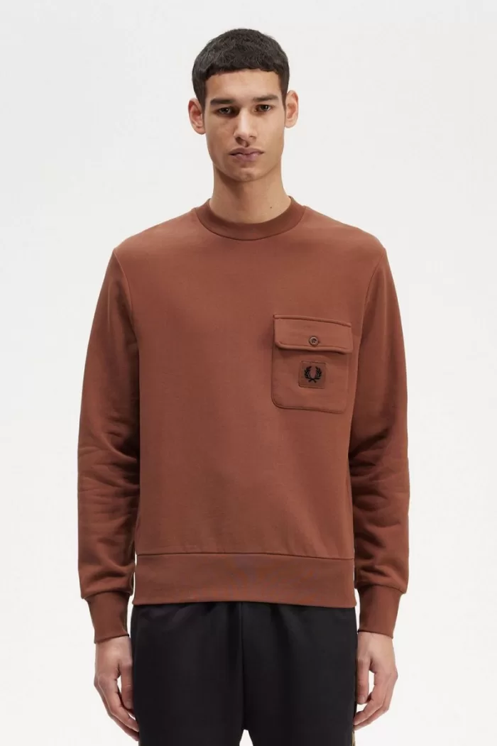 Fred Perry Badge Detail Crew Neck Men’s Sweatshirts Whisky Brown PQJYU7625