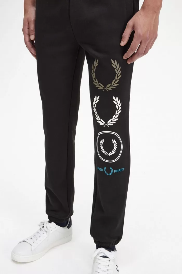 Fred Perry Graphic Branding Sweat Men’s Pants Black TKRMX0517