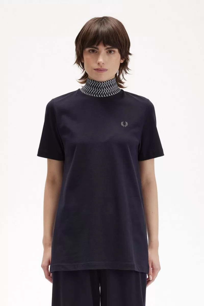 Fred Perry Jacquard Trim High Neck Women 947 ZOOM 1 - Fred Perry Jacquard Trim High Neck Women's T-Shirt Navy KVHMD6523