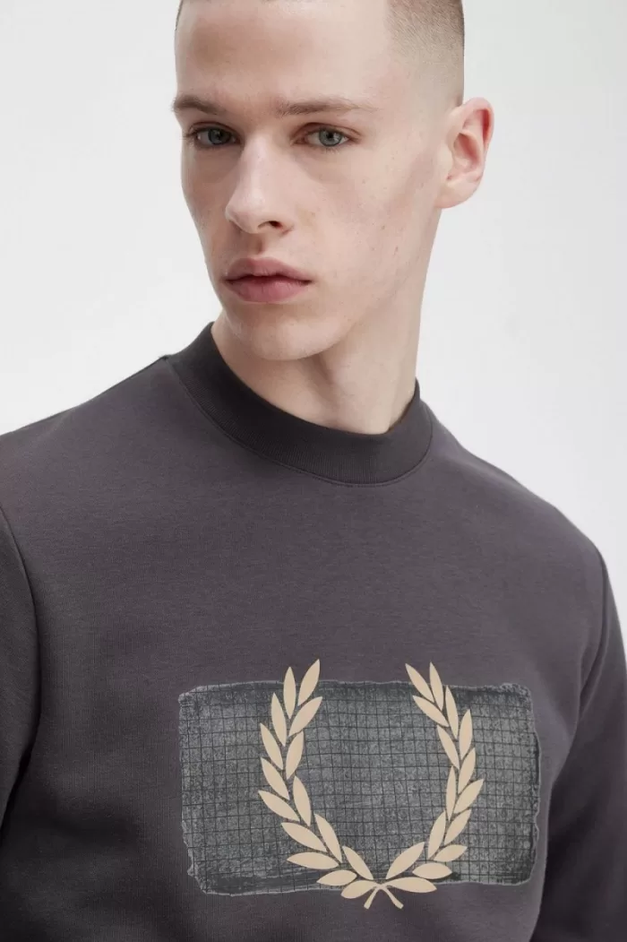 Fred Perry Layered Graphic Men’s Sweatshirts Gunmetal LCHTO8260