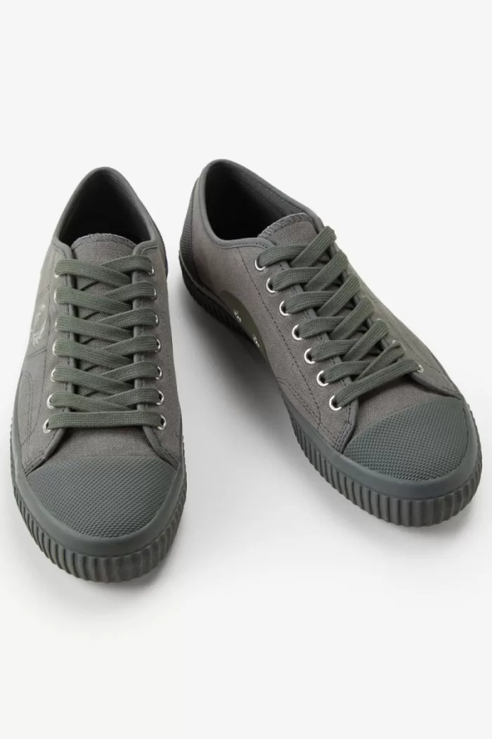 Fred Perry Low Hughes Men’s Plimsolls Field Green Warm Grey KDSNL2450