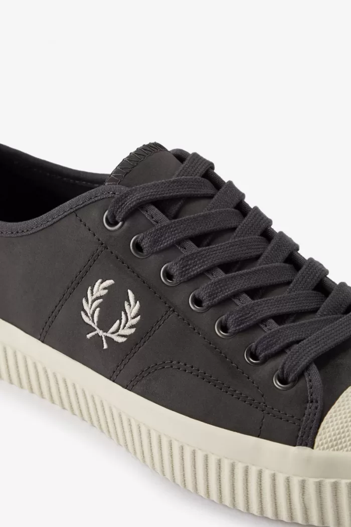 Fred Perry Low Hughes Men’s Plimsolls Gunmetal Beige FTOPE4968