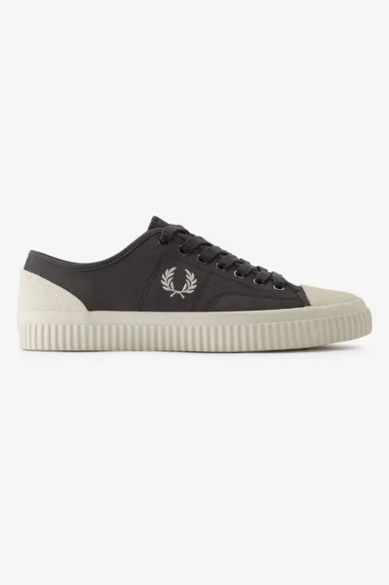 Fred Perry Low Hughes Men’s Plimsolls Gunmetal Beige FTOPE4968