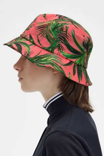 Fred Perry Palm Print Bucket Women’s Hats Coral Heat SLIYO5276