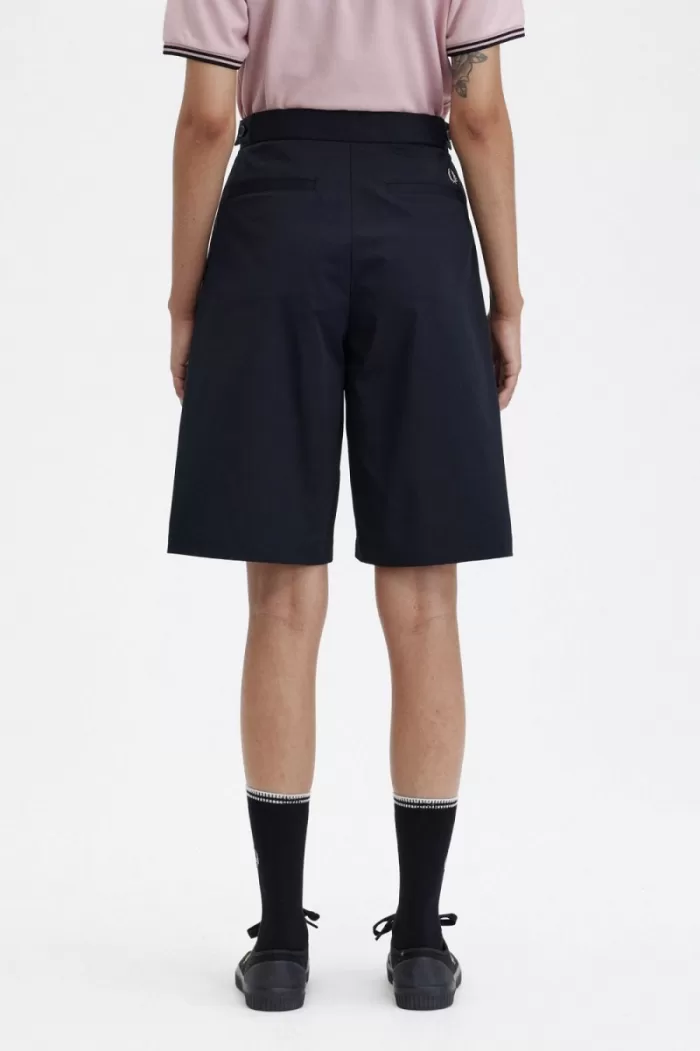 Fred Perry Pleated Women’s Shorts Black FYVAN7248