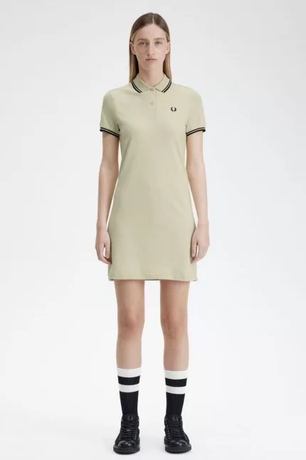 Fred Perry Twin Tipped Shirt Women’s Dress Oatmeal EVXCI7520