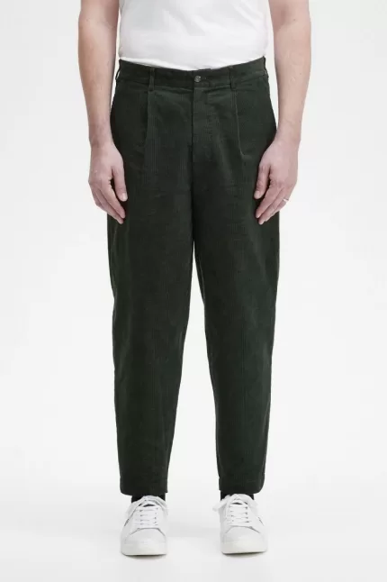 Fred Perry Waffle Cord Tapered Men’s Pants Night Green WKZAX1365